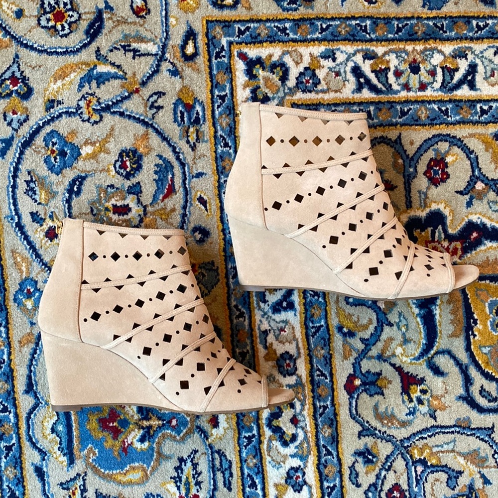 Michael Kors Size 9 Wedge Heels